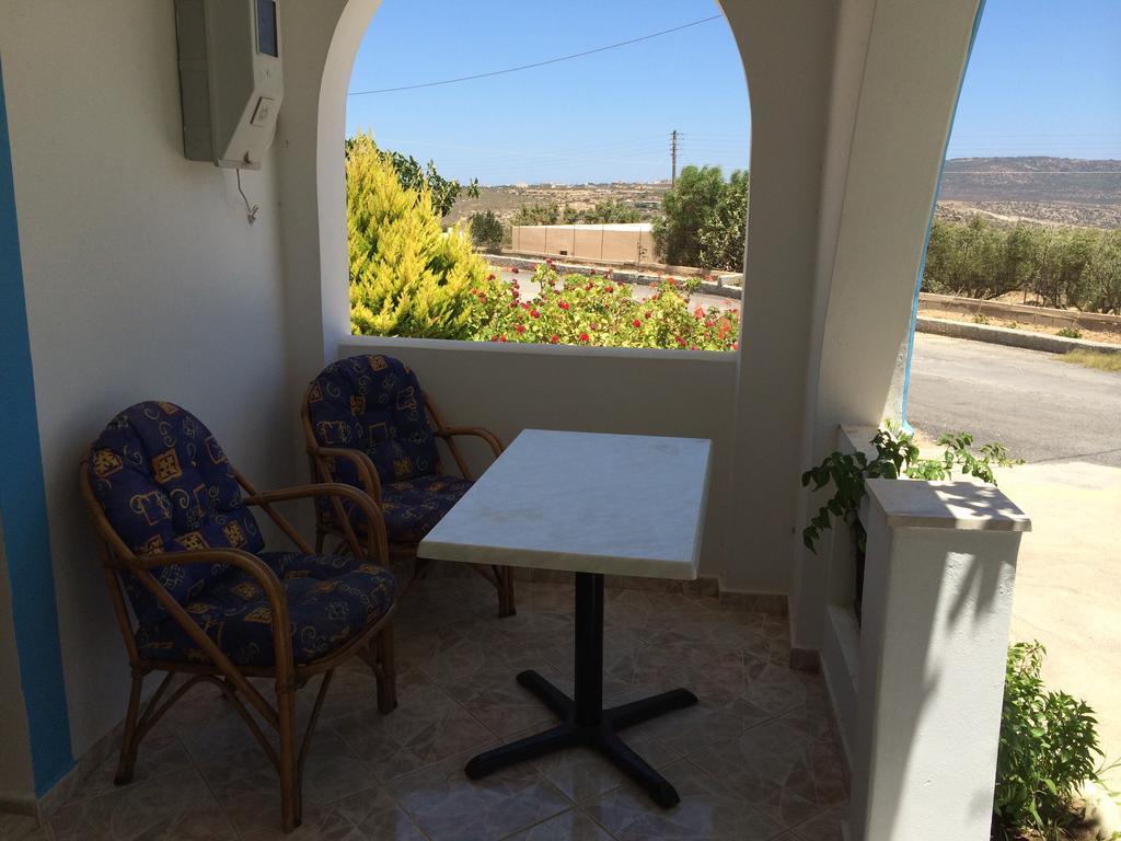 Mihalis Studios Lakki  Δωμάτιο φωτογραφία