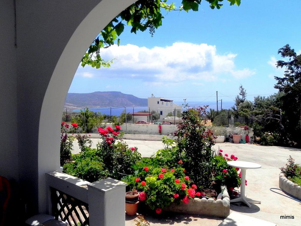 Mihalis Studios Lakki  Δωμάτιο φωτογραφία