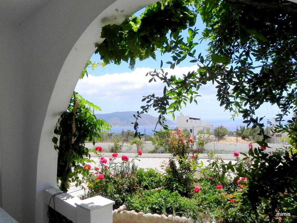 Mihalis Studios Lakki  Δωμάτιο φωτογραφία