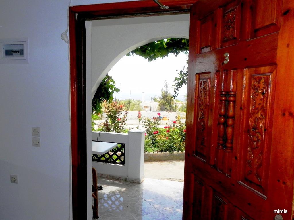 Mihalis Studios Lakki  Δωμάτιο φωτογραφία